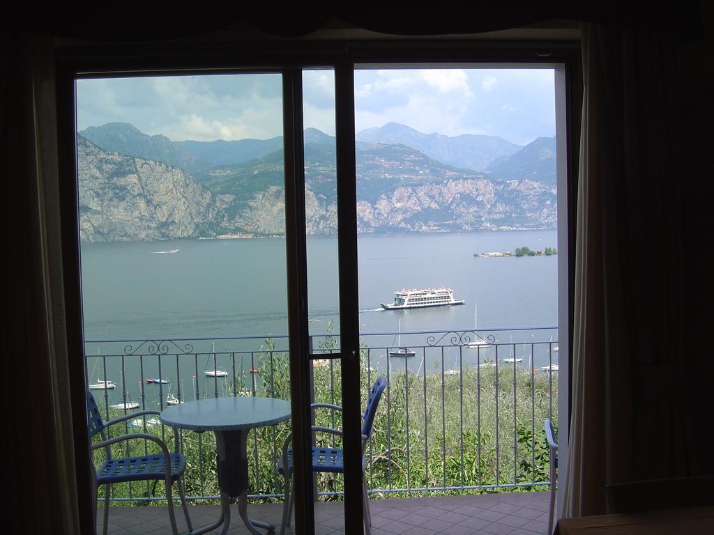 Hotel Residence Panoramica Brenzone sul Garda Pokoj fotografie