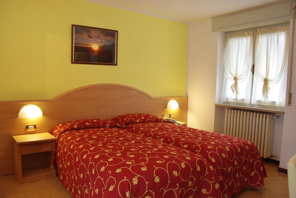 Hotel Residence Panoramica Brenzone sul Garda Pokoj fotografie